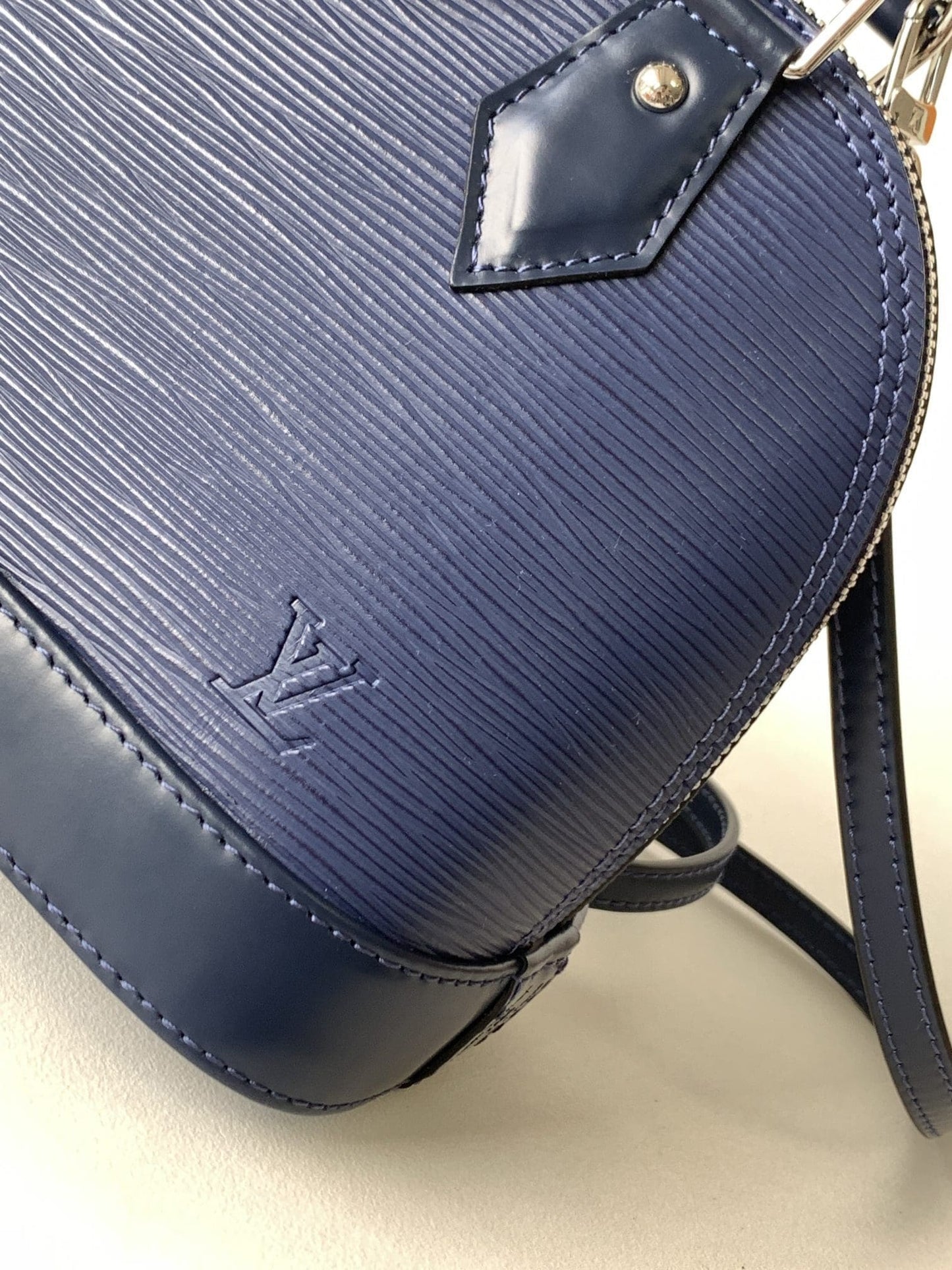 Louis Vuitton Alma BB M40855