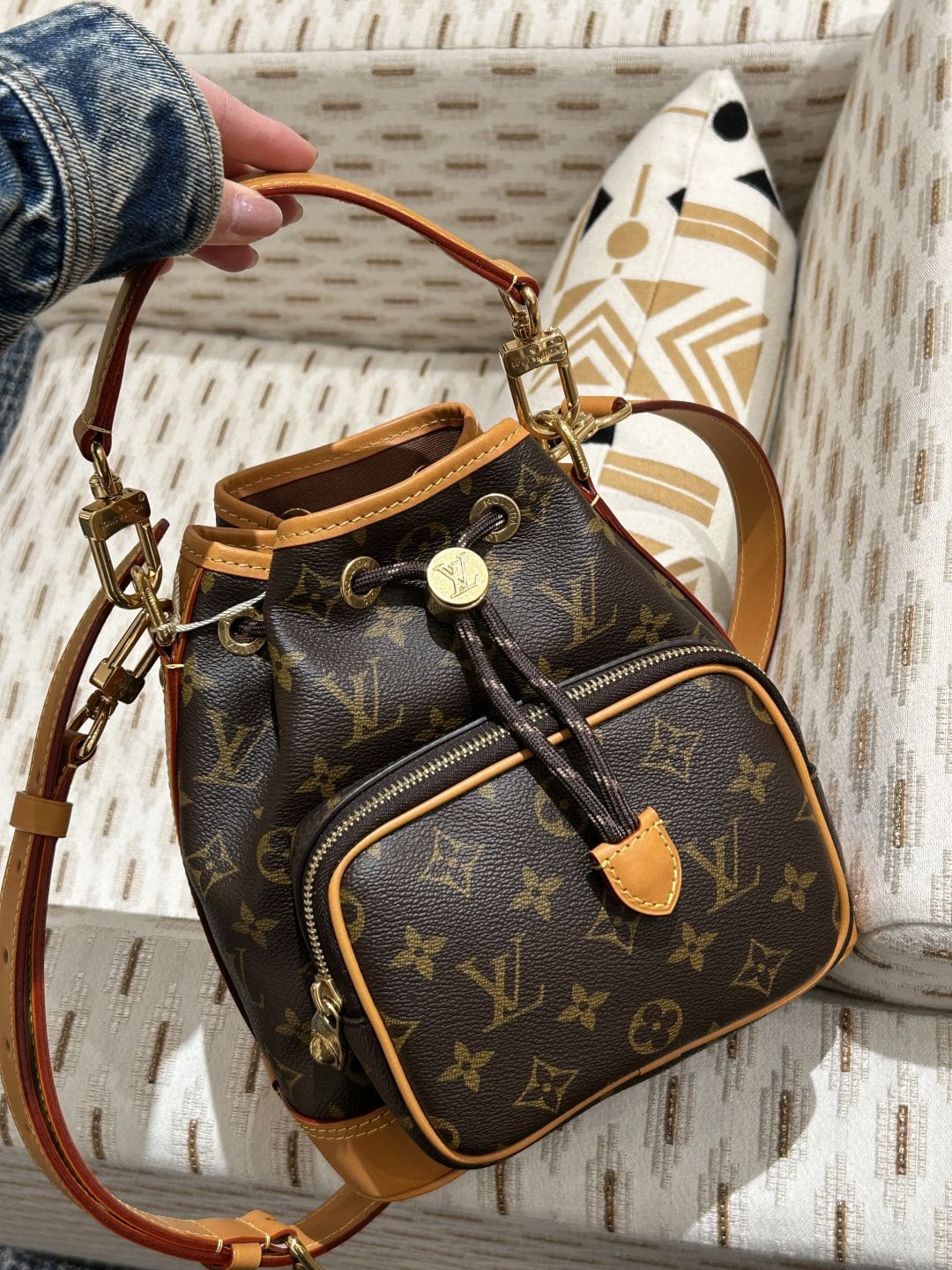 Louis Vuitton M14199 NOÉ CARGO