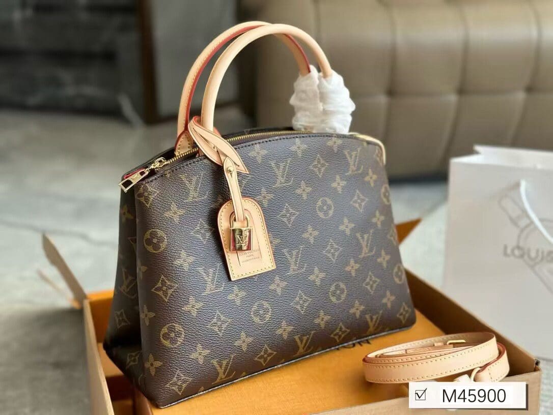 Louis Vuitton M45900 Petit Palais