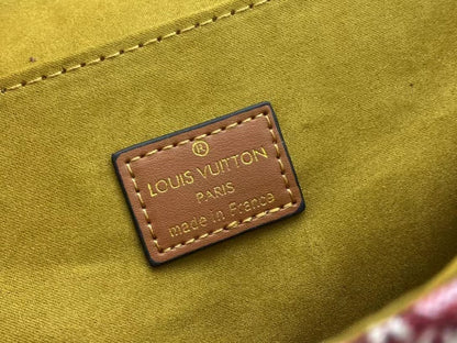 LV By The Pool Pochette Métis