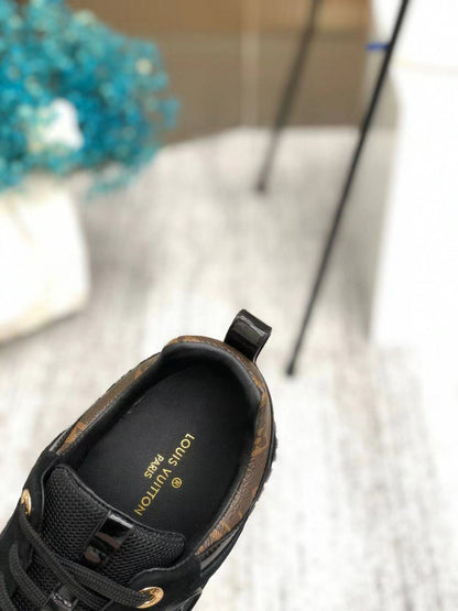 LUV Sneakers Run Away Monogram