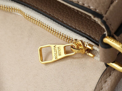 LOUIS VUITTON Diane Monogram Empreinte