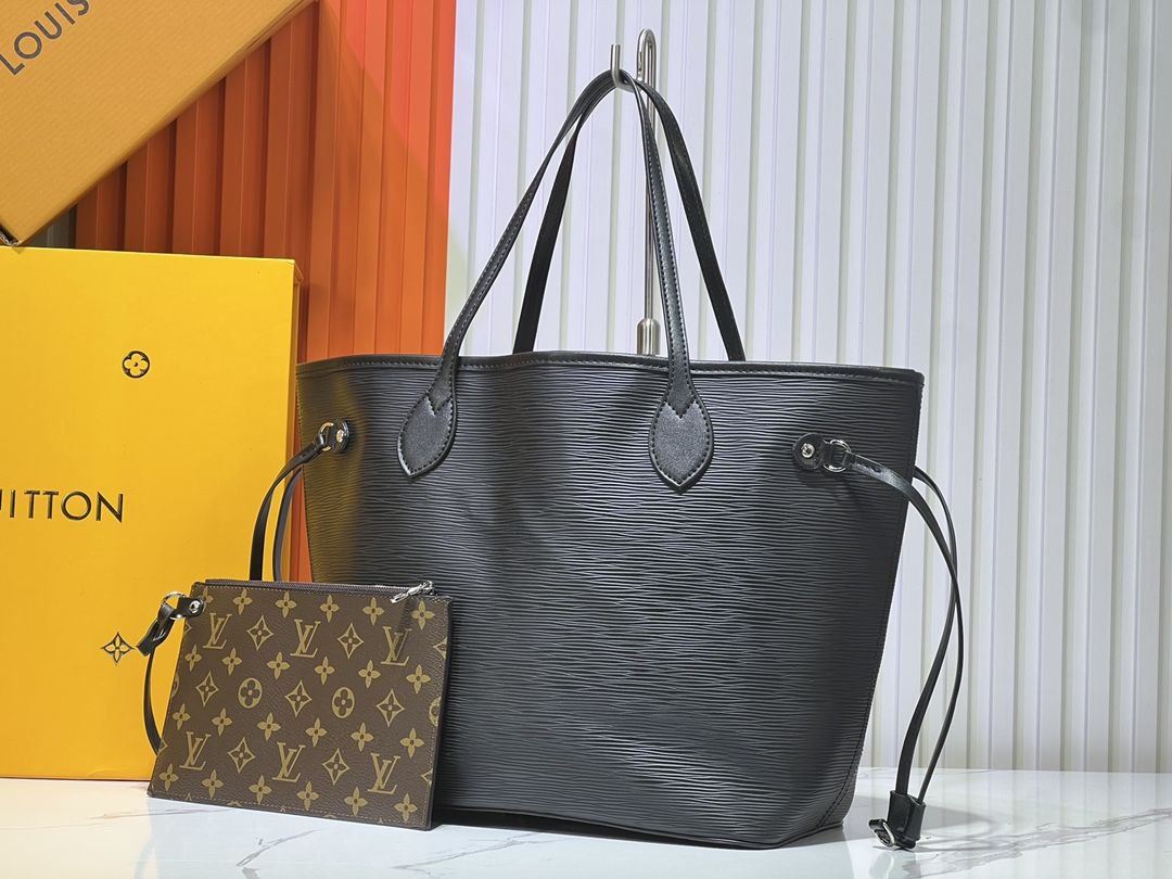 Louis Vuitton Neverfull MM Epi Black