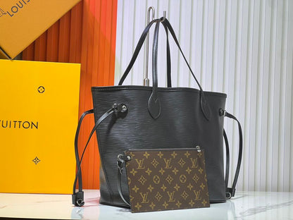 Louis Vuitton Neverfull MM Epi Black