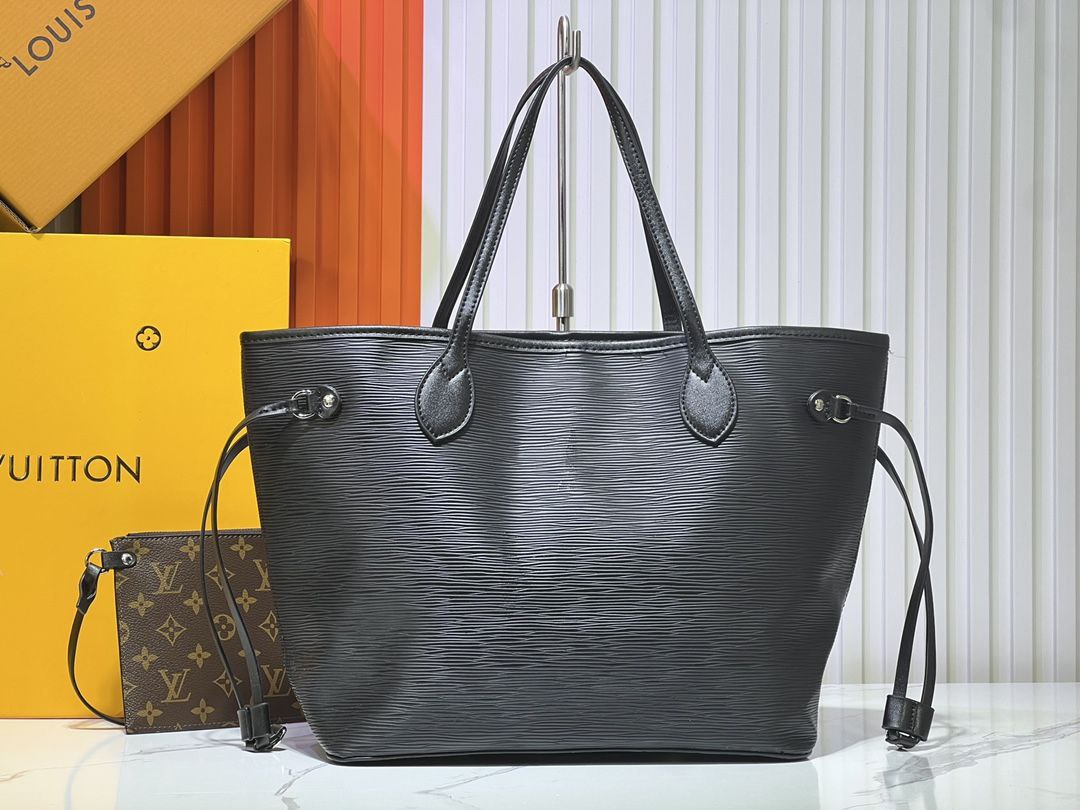 Louis Vuitton Neverfull MM Epi Black