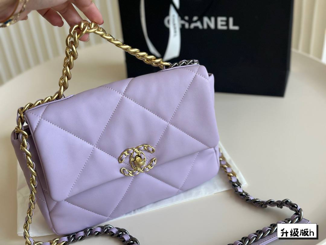 Chanel 19 Flap Quilted Medium
