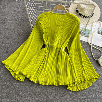 New v-neck pleated chiffon flared sleeve top  312