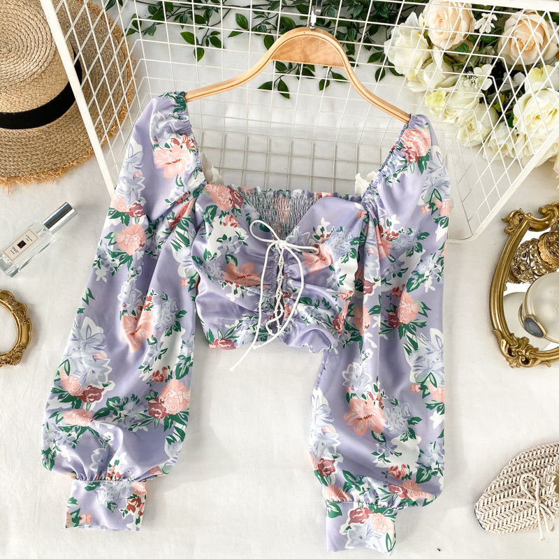 Stylish long-sleeved floral top  314