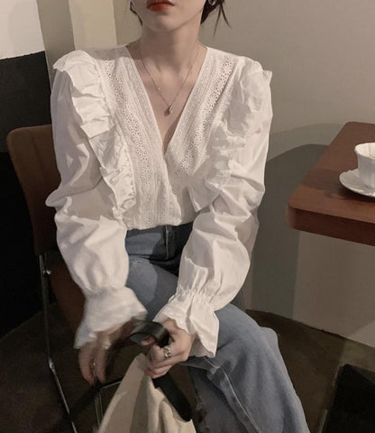 White v neck long sleeve tops  257