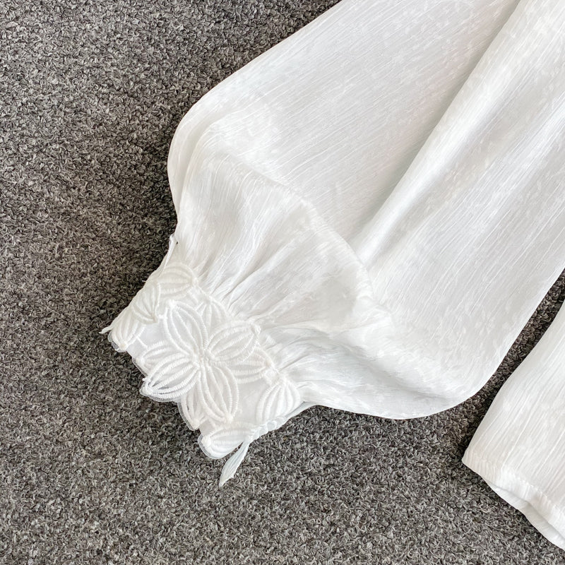 White lace long sleeve tops  251