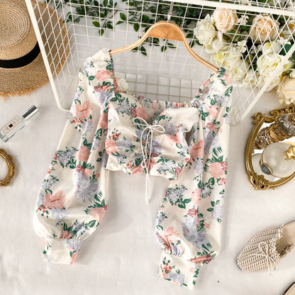 Stylish long-sleeved floral top  314