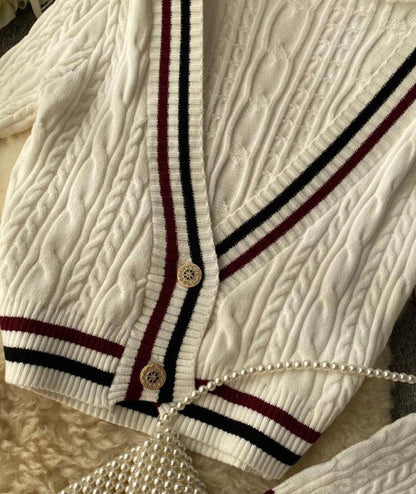 New style v neckline loose sweater long sleeve sweater sweater coat spring and autumn clothing  158