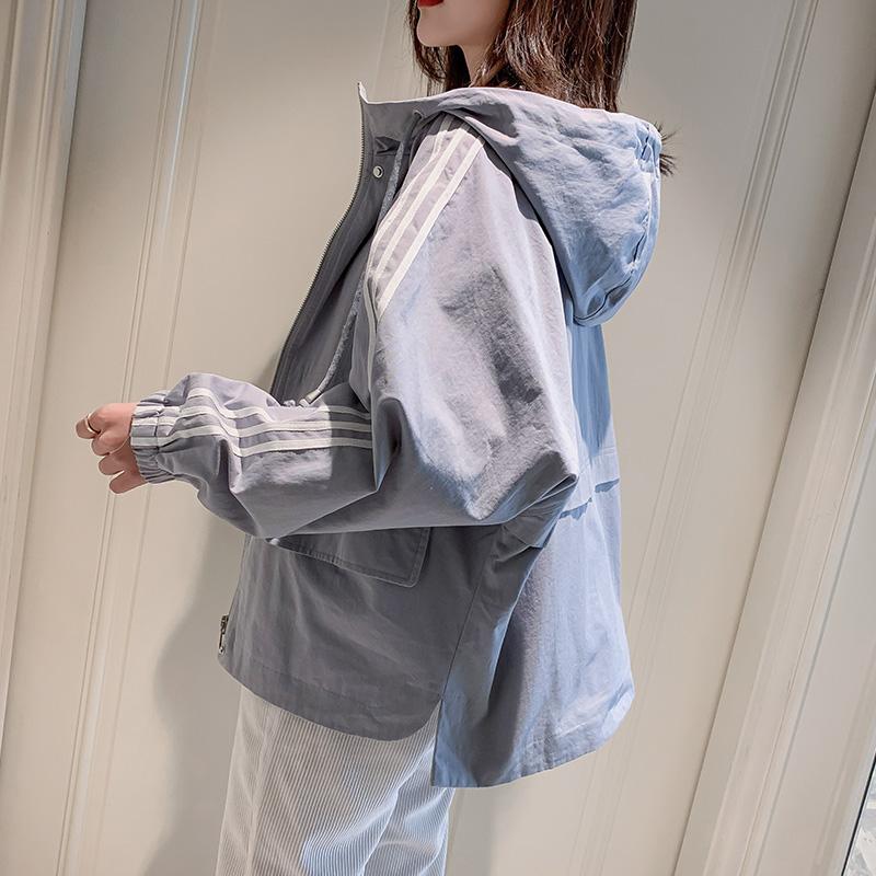 Simple long-sleeved coat  275