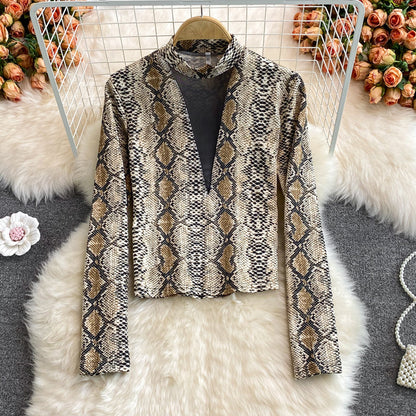 Fashionable crocodile pattern long-sleeved top  250