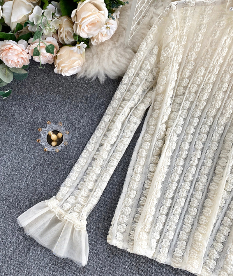 Cute turtleneck lace top  373