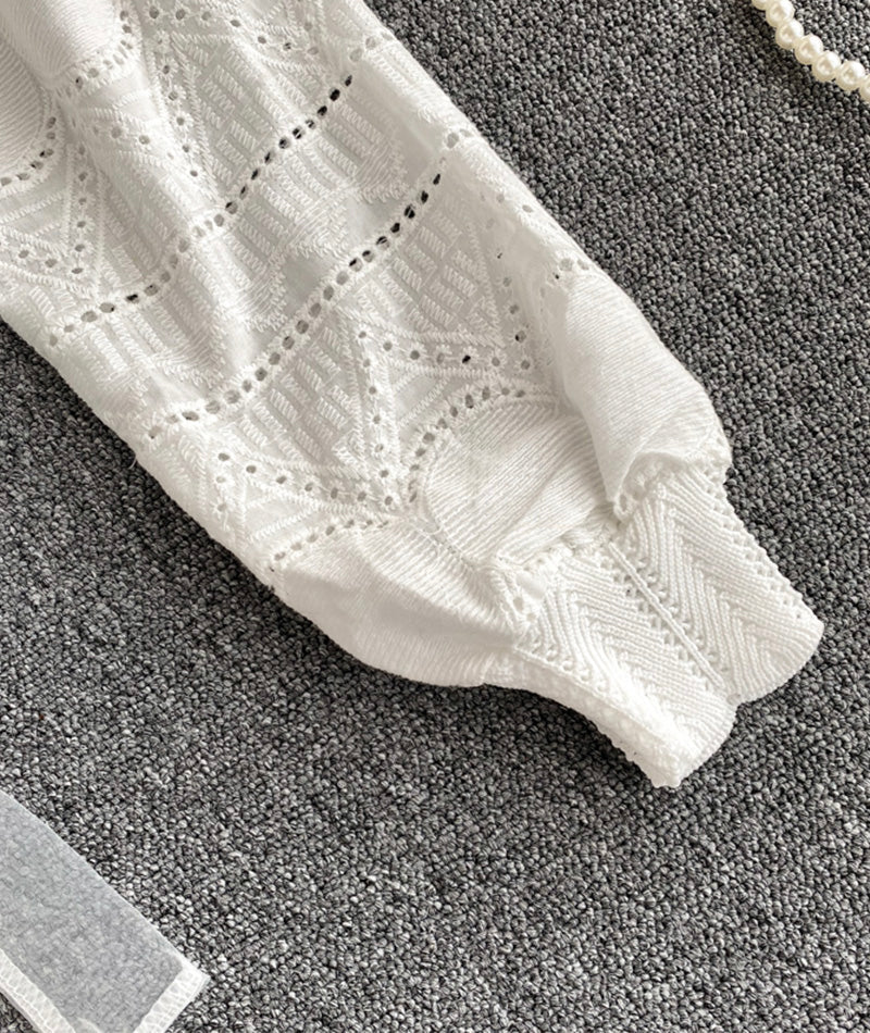 Cute white hollow top  375