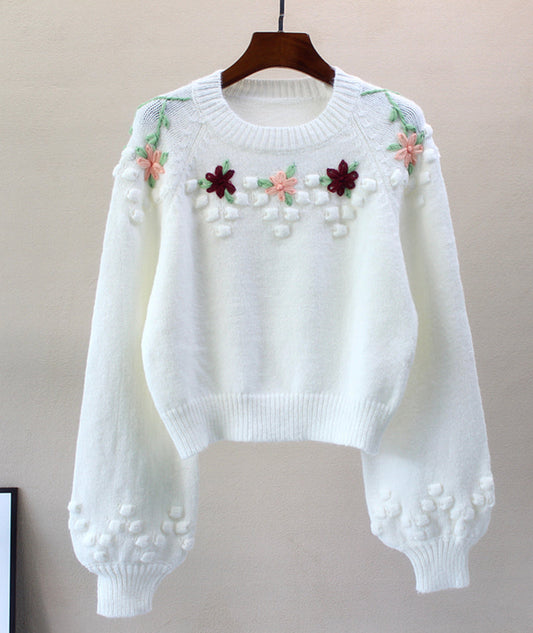 Sweet white flowers long sleeve sweater  081