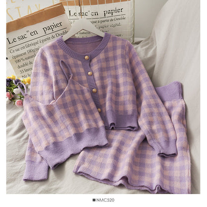 Round neck single breasted long sleeve loose sweater with short suspender skirt inside  2480