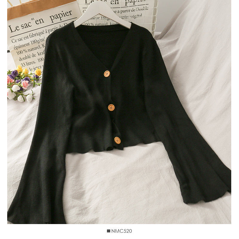 Minority short trumpet sleeve three button slim knit women  1706