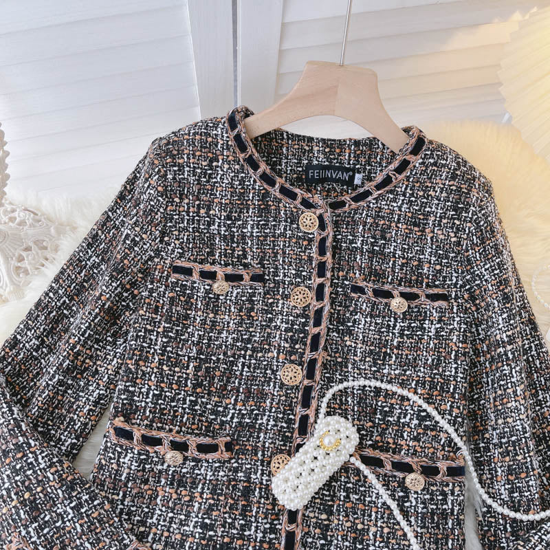 Little girl's autumn coat  1527