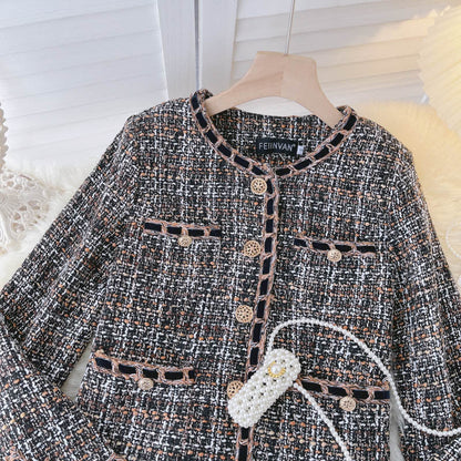 Little girl's autumn coat  1527