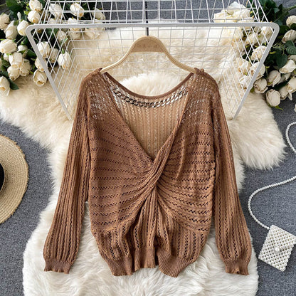 Kink cut-out slim fit short top long sleeve  1606