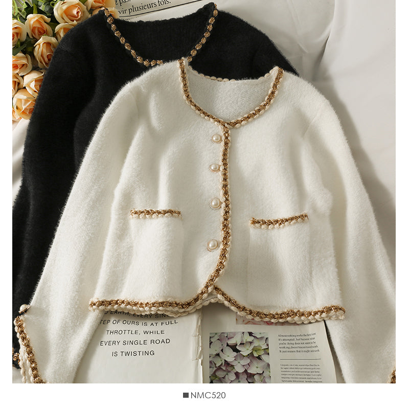 Korean version bright silk bonded pearl single breasted long sleeved sweater  1859