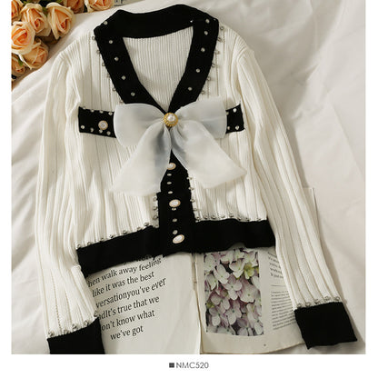 Diamond bow trim low neck long sleeve knit  1746