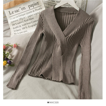 Design cross vertical stripe V-neck tight and slim knit  1879