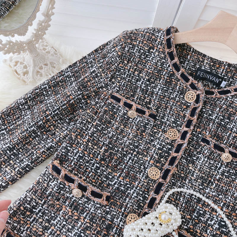 Little girl's autumn coat  1527