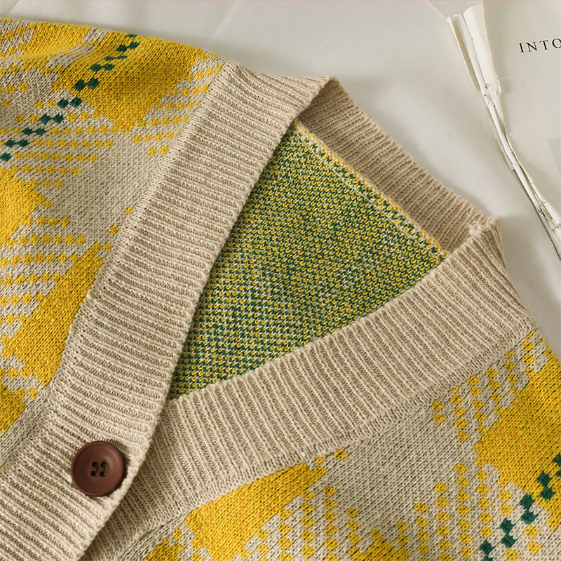 Hong Kong Style checkered single breasted cardigan sweater  1795