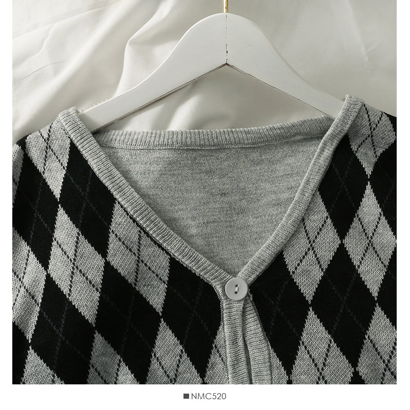 Hong Kong Style Vintage diamond check single breasted cardigan short sweater  1957