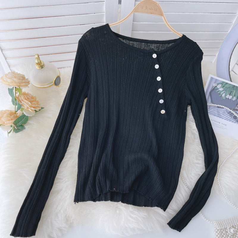 Long sleeved knit top versatile  1579