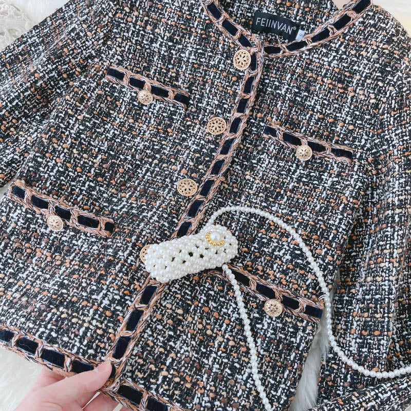 Little girl's autumn coat  1527