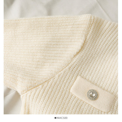 Small and versatile three button V-Neck long sleeved sweater coat  1733