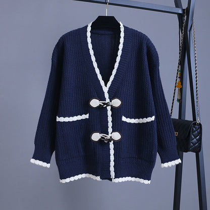 Cardigan, loose, horn-buttoned sweater top  1402