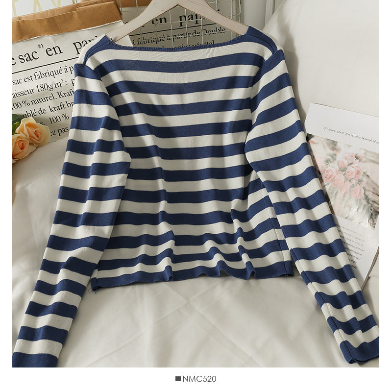 Long sleeved knitted small coat with slim suspender vest inside  1997