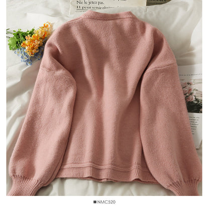 Loose and thin single breasted round neck sweater for women  1902