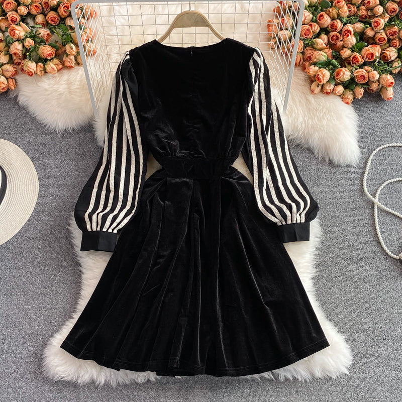 Quality waist stripe long sleeve fake two piece velvet dress  3229
