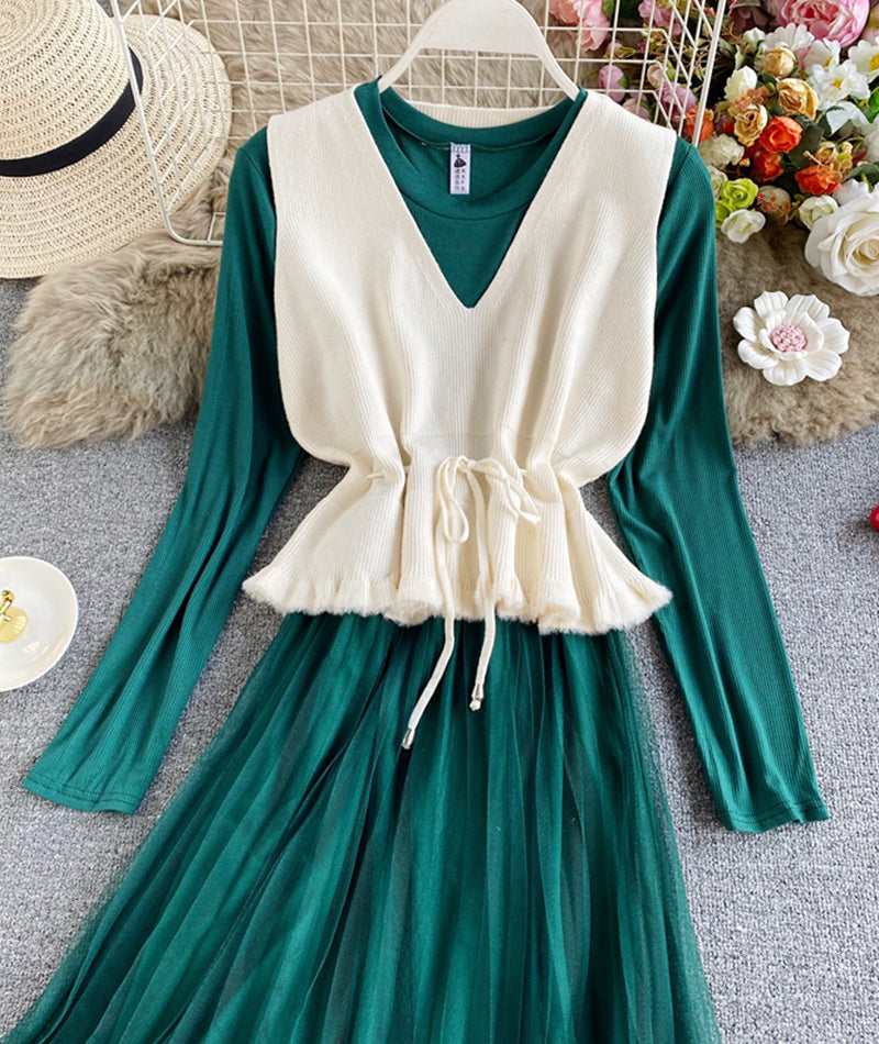 Cute v neck knitted vest+ long sleeve dress two pieces sets   999