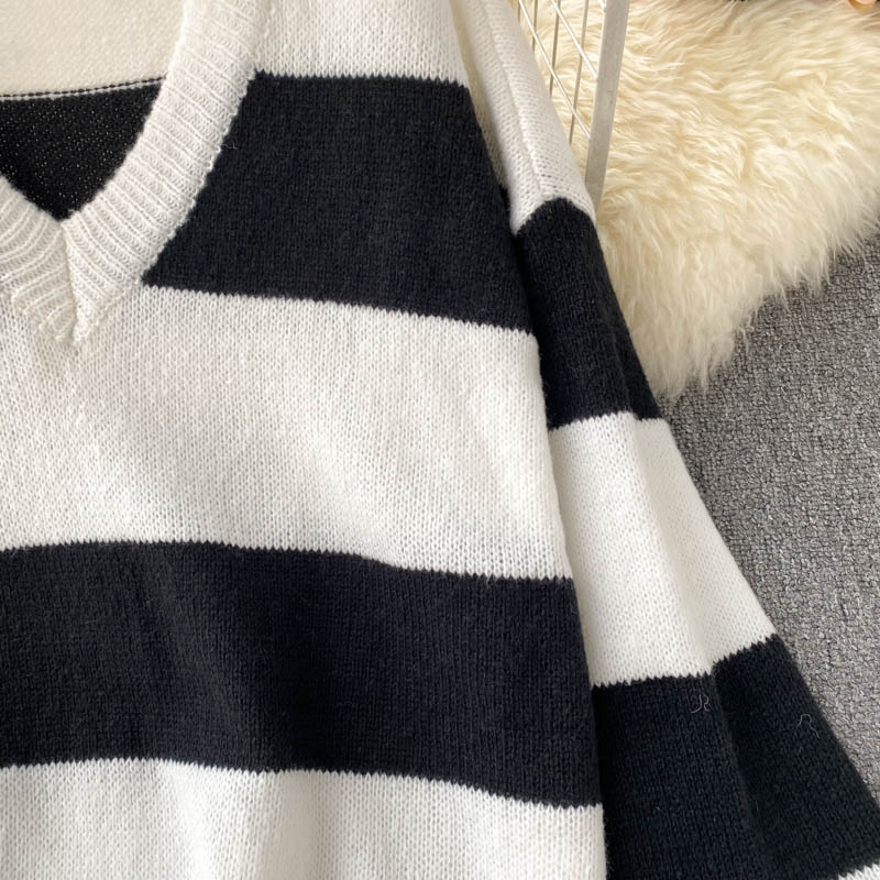 Simple V-neck knitted top long sleeve sweater  007