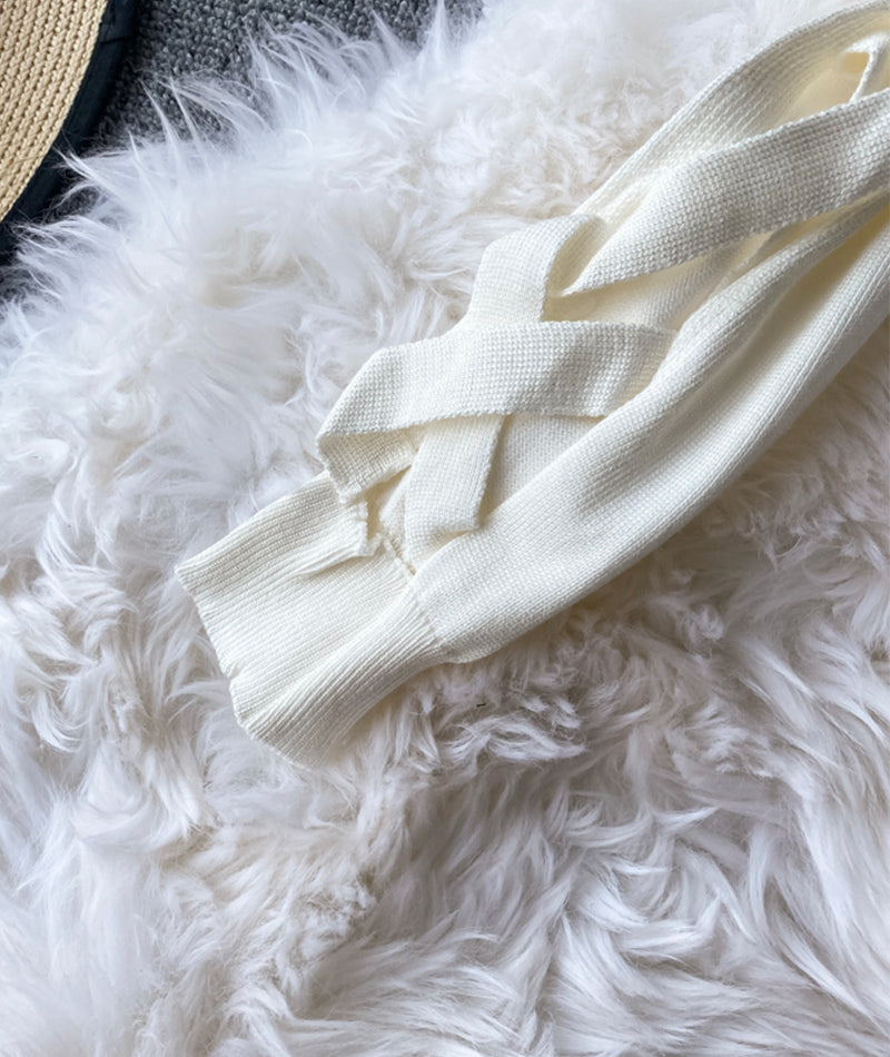 Unique round neck long sleeve sweater  105