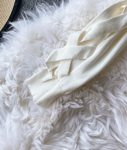 Unique round neck long sleeve sweater  105