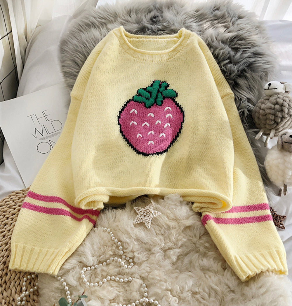 Lovely strawberry long sleeve sweater  052