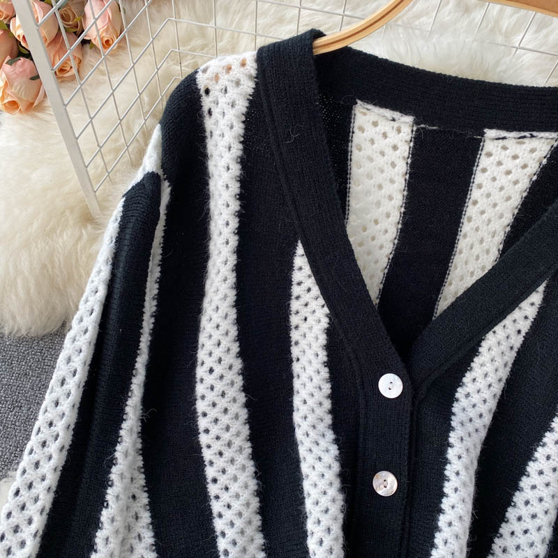 Simple striped long-sleeved short cardigan sweater  008