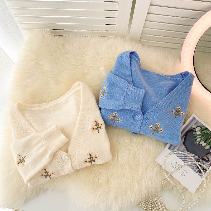 Cute knitted long sleeve short sweater  012