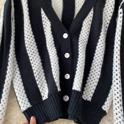 Simple striped long-sleeved short cardigan sweater  008