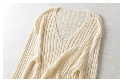 Sweet and versatile loose V-neck linen sweater  7397