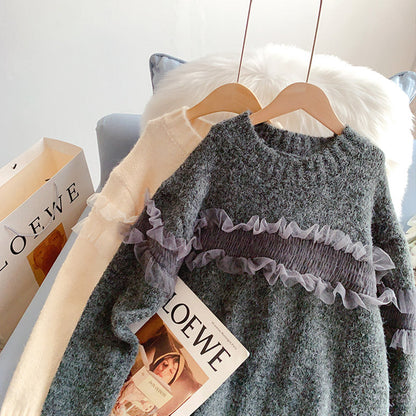 Temperament lace stitched crew neck sweater  5258