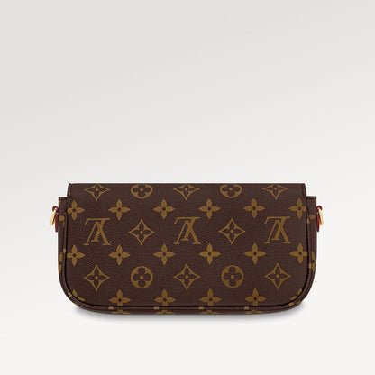 Louis Vuitton Wallet on Chain Ivy Monogram M81911